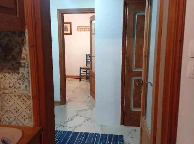 Anastasia's Émbonas