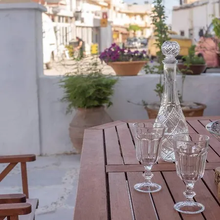 Anastasia's * Embonas