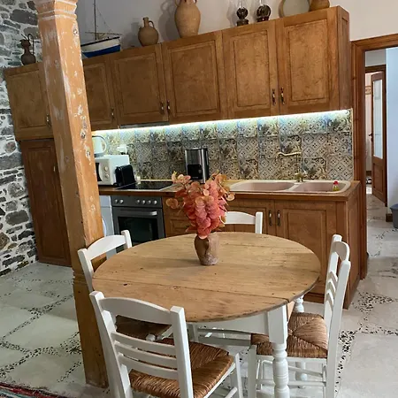 Holiday home Anastasia's Embonas