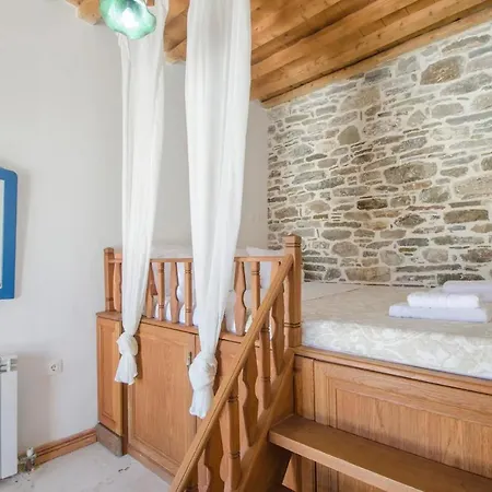 Anastasia's Nyaraló