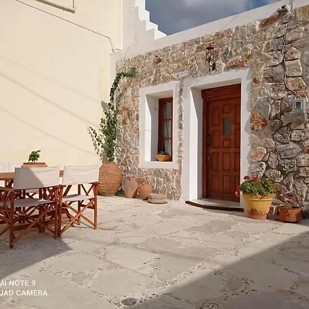 Nyaraló Anastasia's Émbonasz